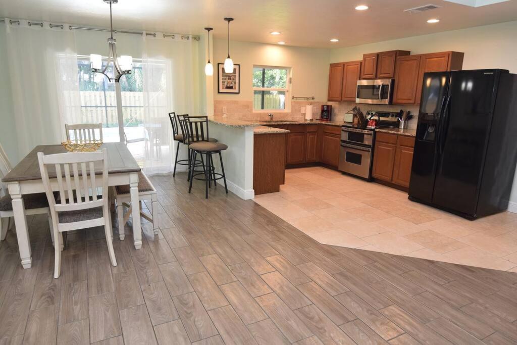 New England 3Bd 2Bt Home Heated Pool Close To Siesta 사라소타 외부 사진