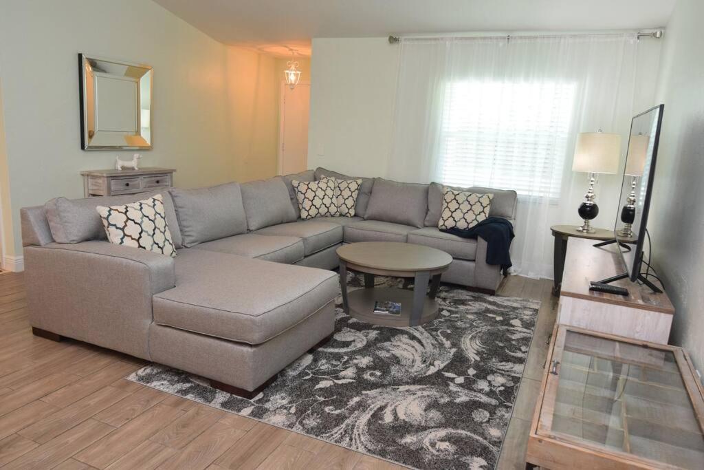 New England 3Bd 2Bt Home Heated Pool Close To Siesta 사라소타 외부 사진